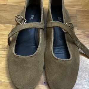 Zara Women's Tan Suede Mary Jane Flats